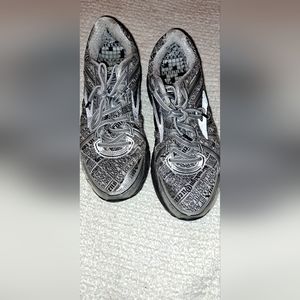 Brooks Adrenaline GTS, NY Marathon, Limited Edition Running Shoes, Womens Sz 10